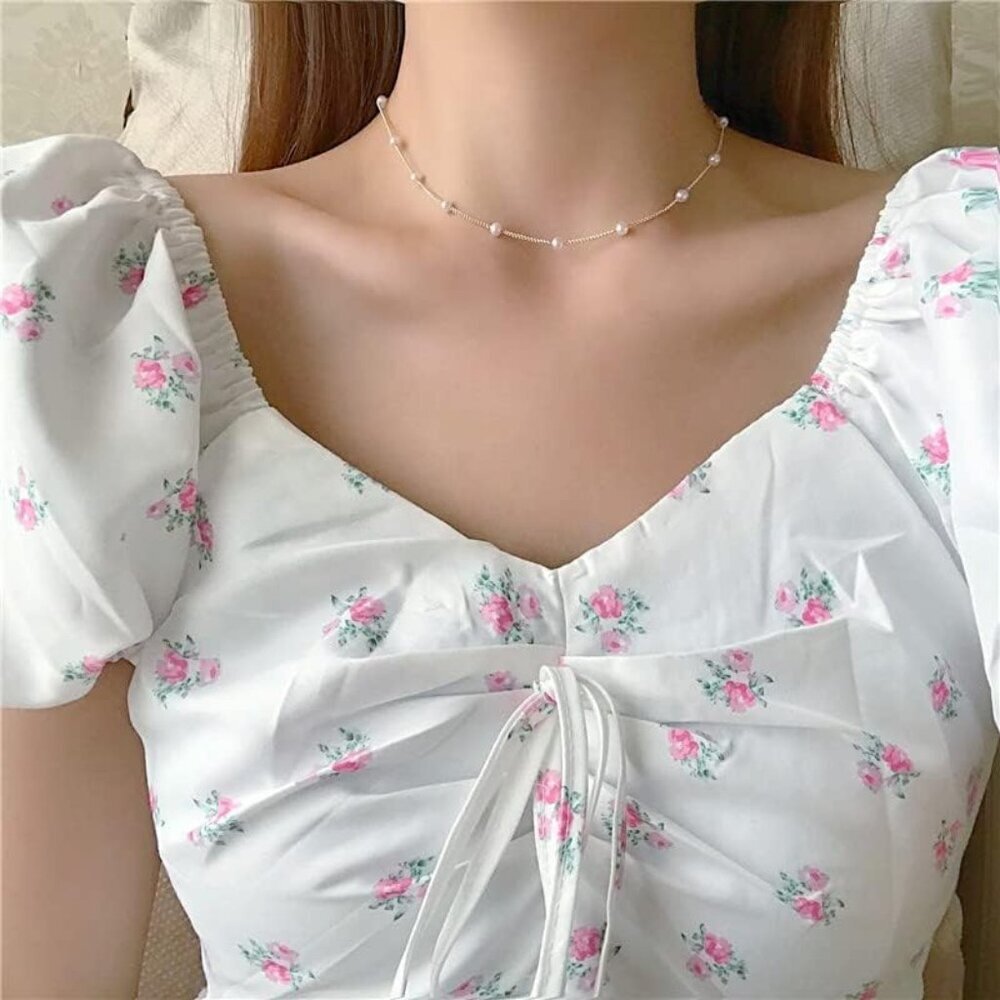Elegant Pearl Choker Necklace with 18k Gold Chain - Adjustable & Hypoallergenic - Picture 3 of 7
